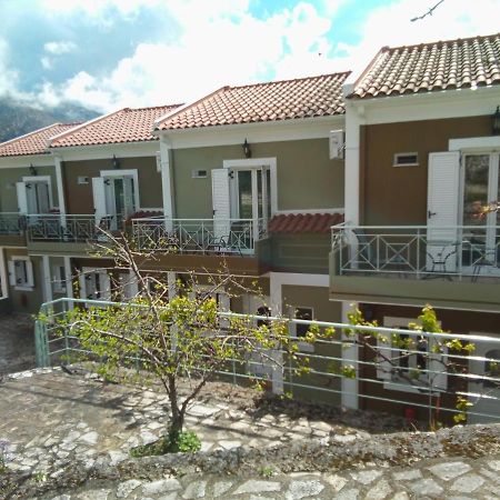 Dogis Retreat Apartment Agia Efimia Exterior photo