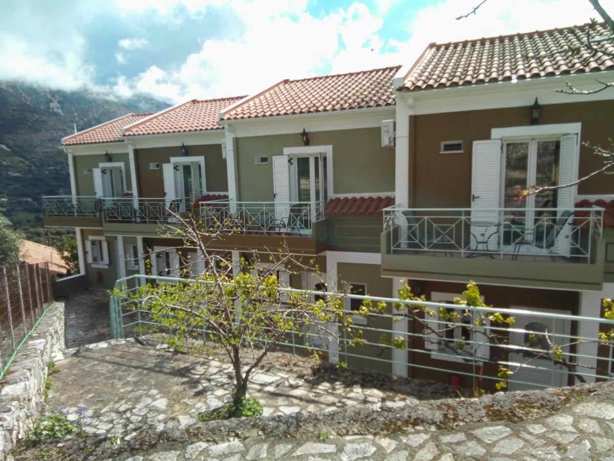 Dogis Retreat Apartment Agia Efimia Exterior photo