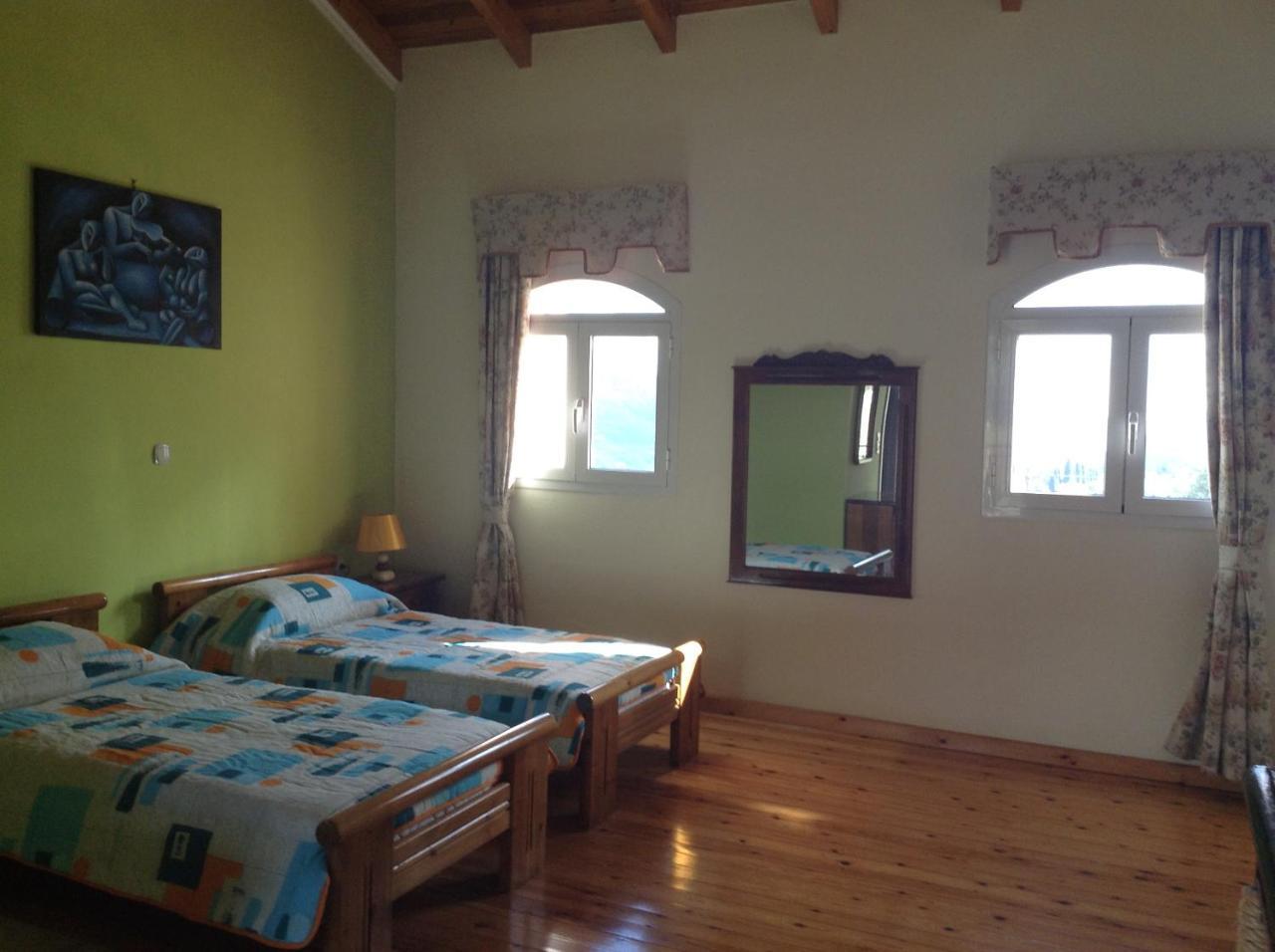 Dogis Retreat Apartment Agia Efimia Exterior photo