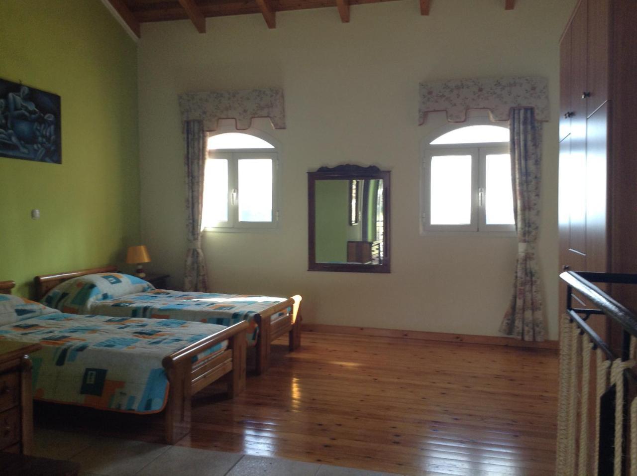 Dogis Retreat Apartment Agia Efimia Exterior photo